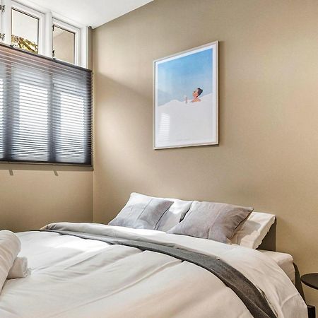 Brand New Apartment For Up To Six People Берген Екстериор снимка