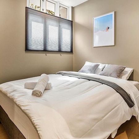 Brand New Apartment For Up To Six People Берген Екстериор снимка